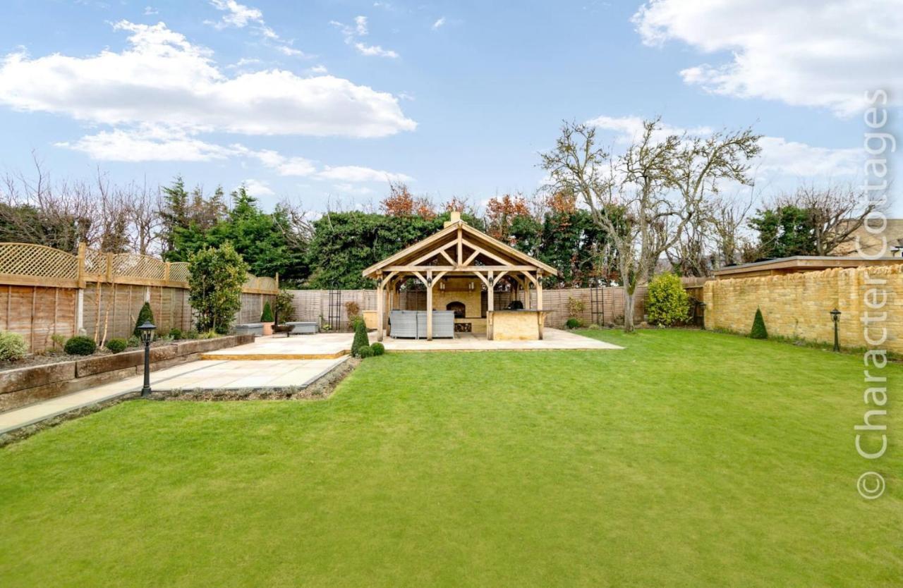 Cotsall House Бродуей Екстериор снимка